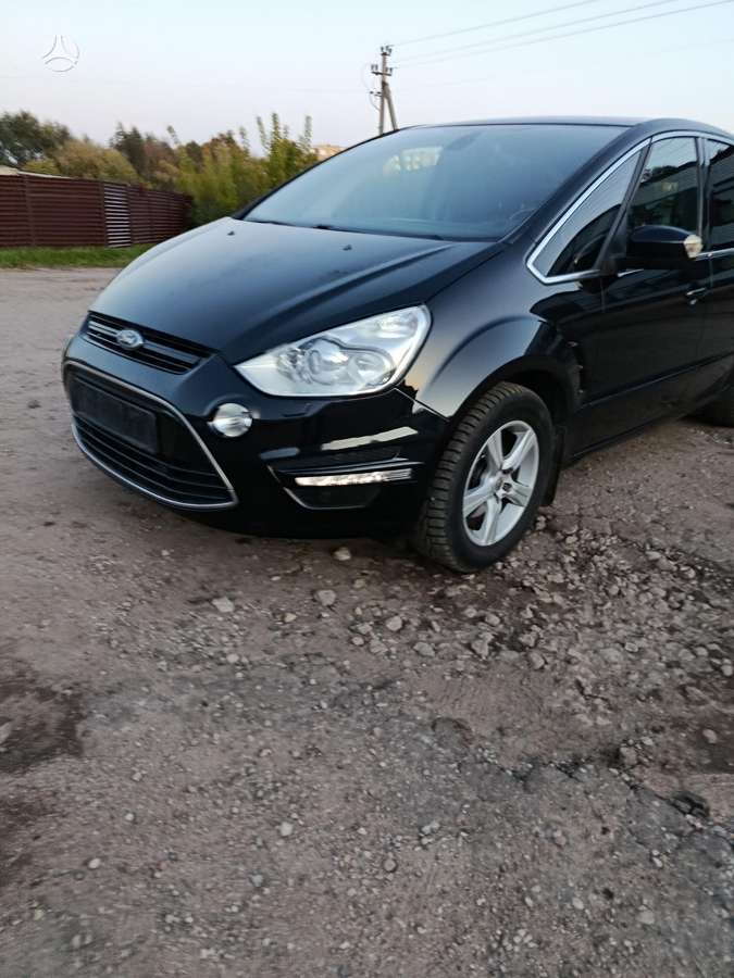 Ford S-MAX 2013 — photo 8