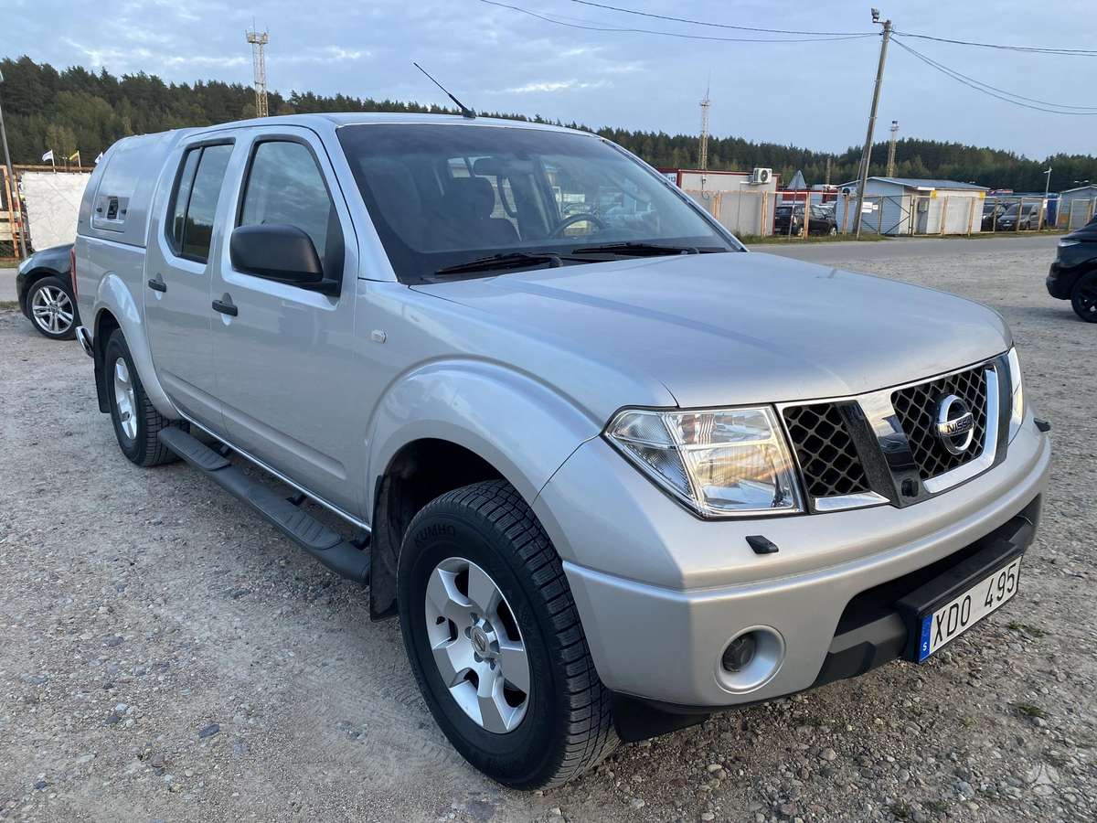 Nissan Navara 2005 — photo 8