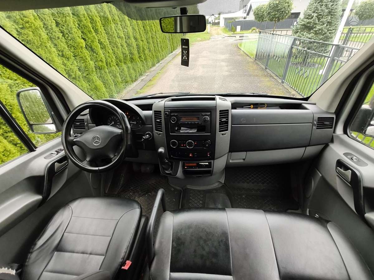 Mercedes-Benz Sprinter 2010 — photo 8