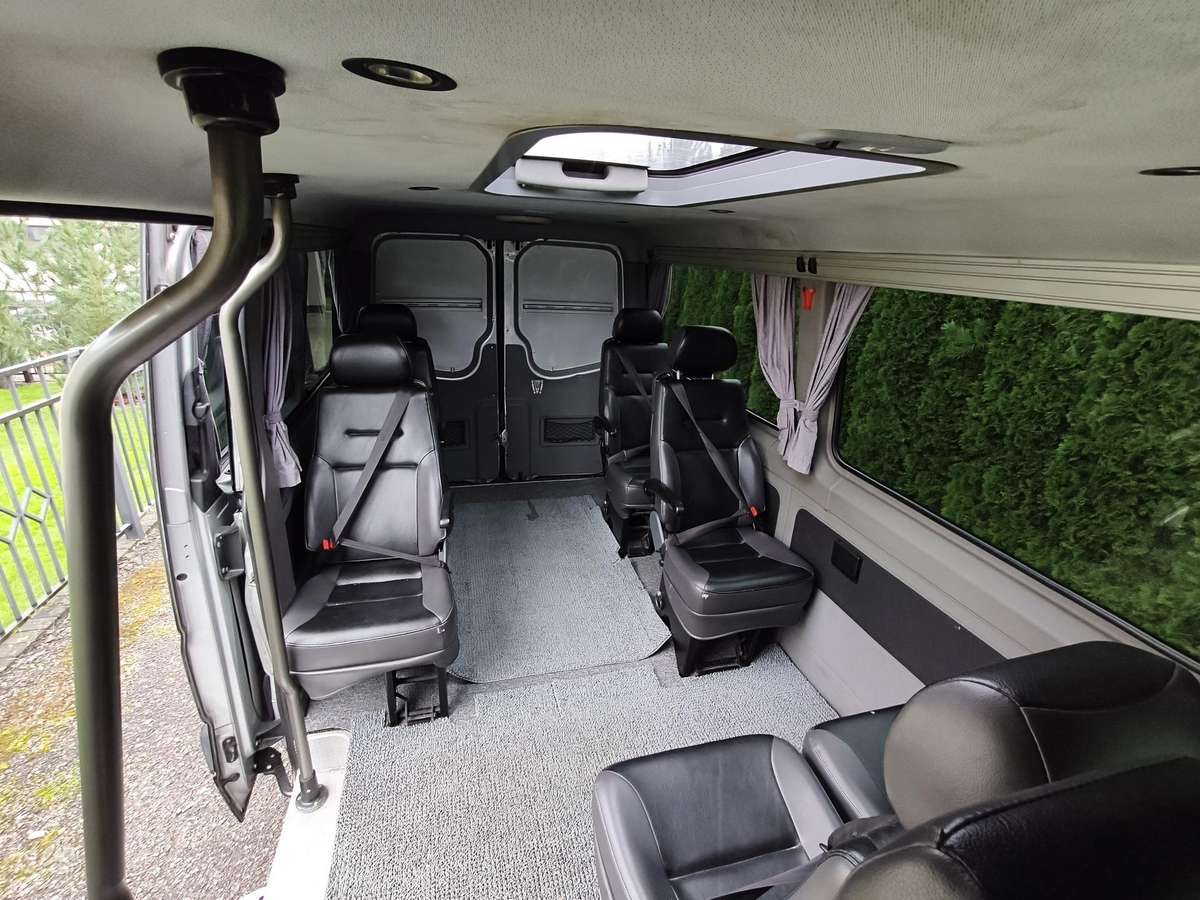 Mercedes-Benz Sprinter 2010 — photo 9