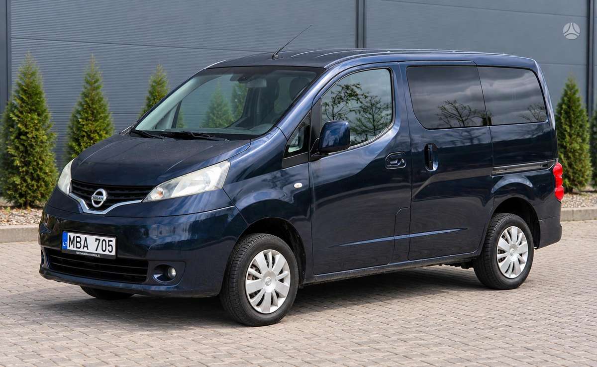 Nissan NV200 2010 — engine 1500 cm³, 90 HP (66kW)