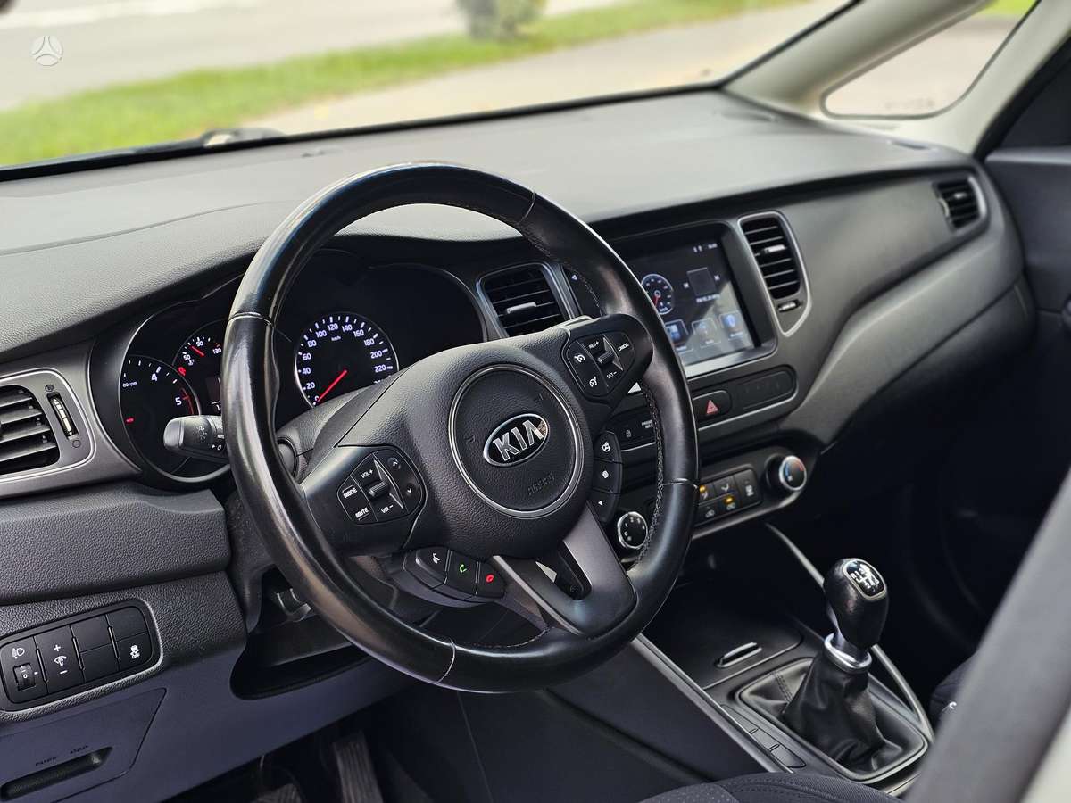Kia Carens 2013 — photo 14