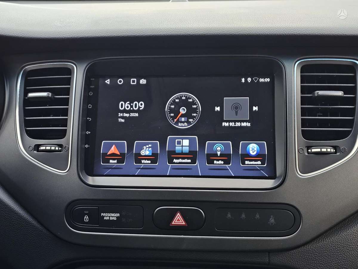 Kia Carens 2013 — photo 24