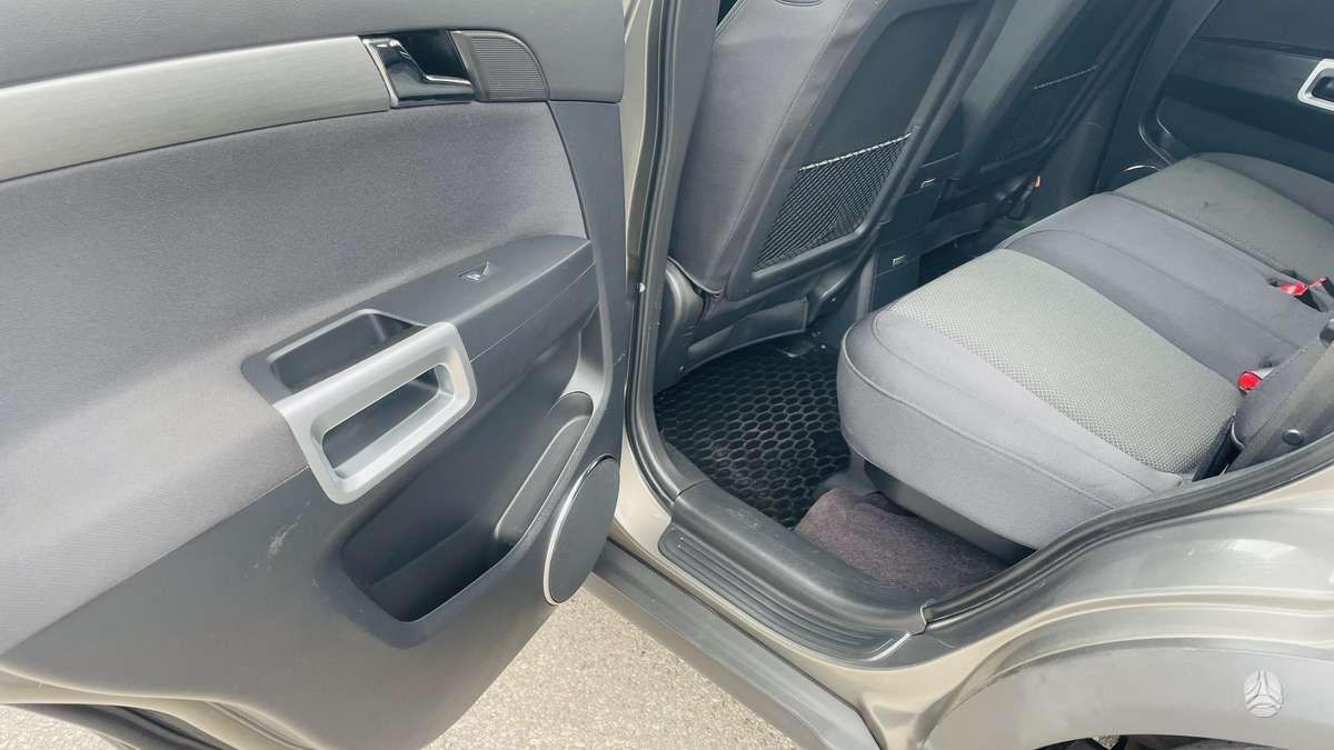 Opel Antara 2009 — photo 15