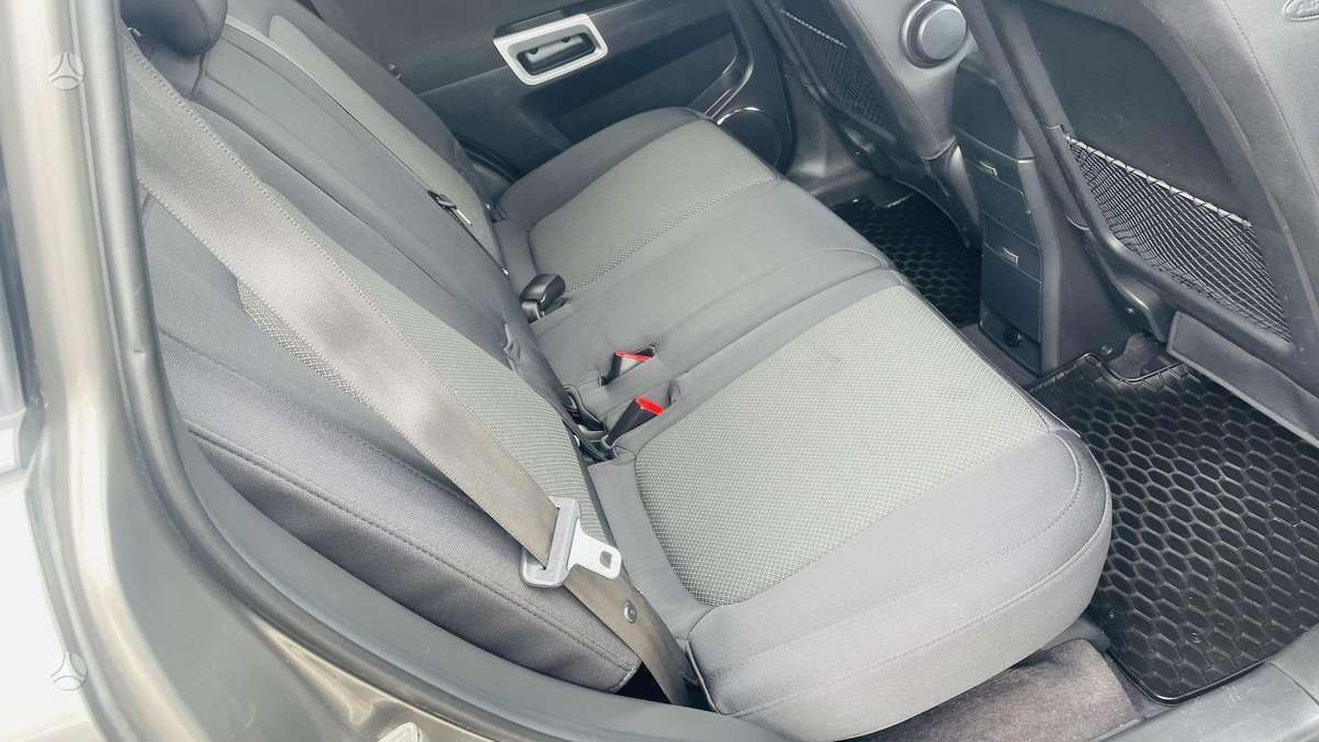 Opel Antara 2009 — photo 18