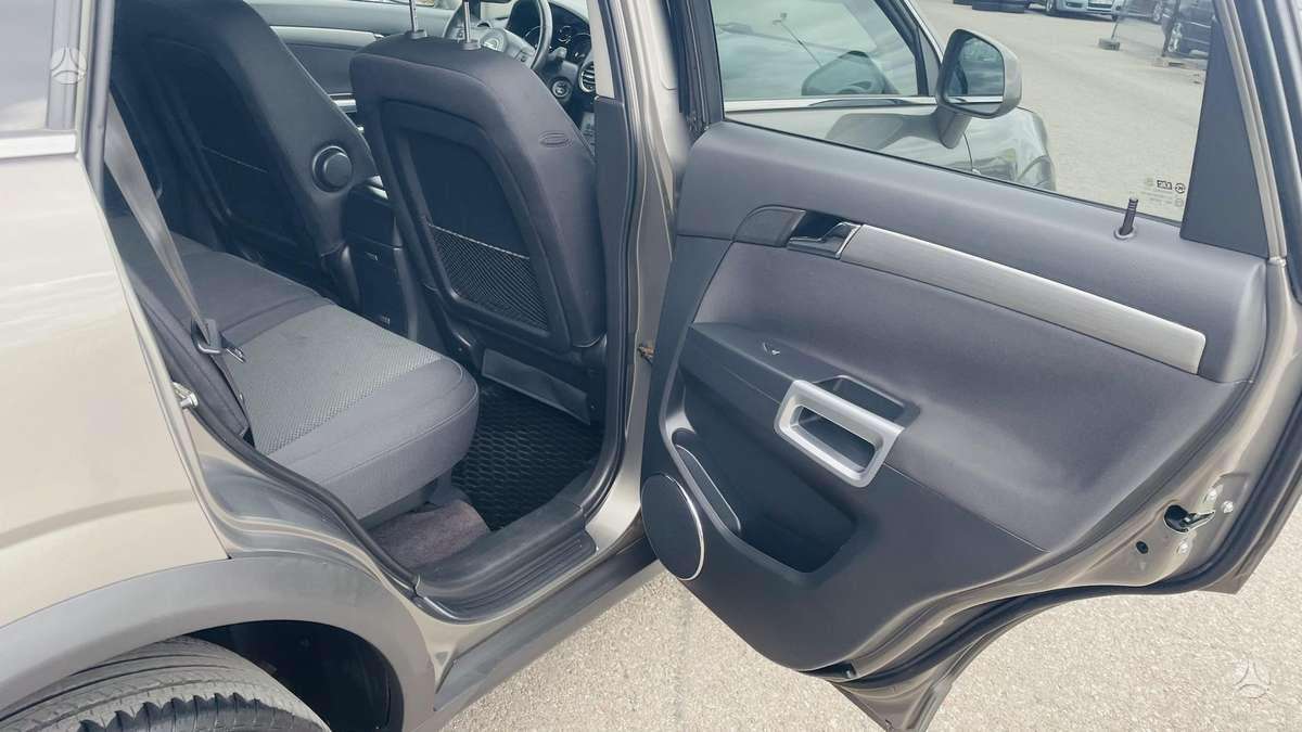 Opel Antara 2009 — photo 19