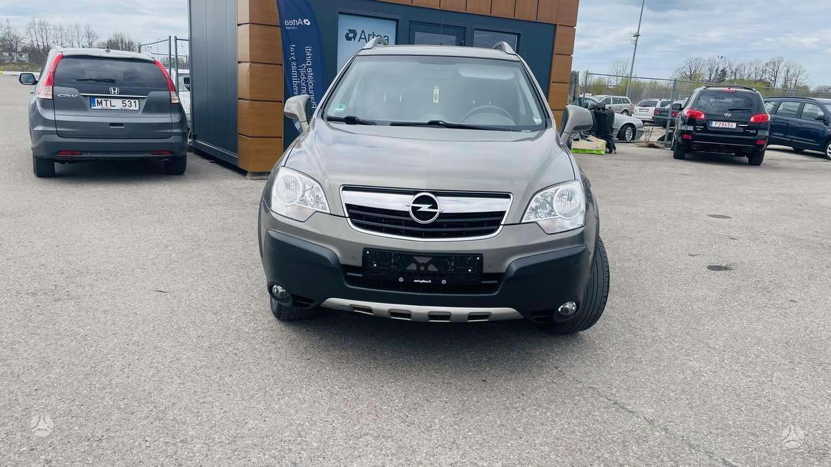 Opel Antara 2009 — photo 8