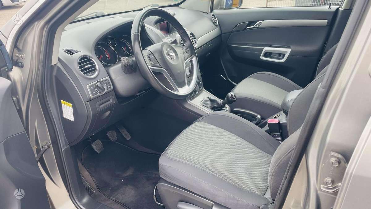 Opel Antara 2009 — photo 9