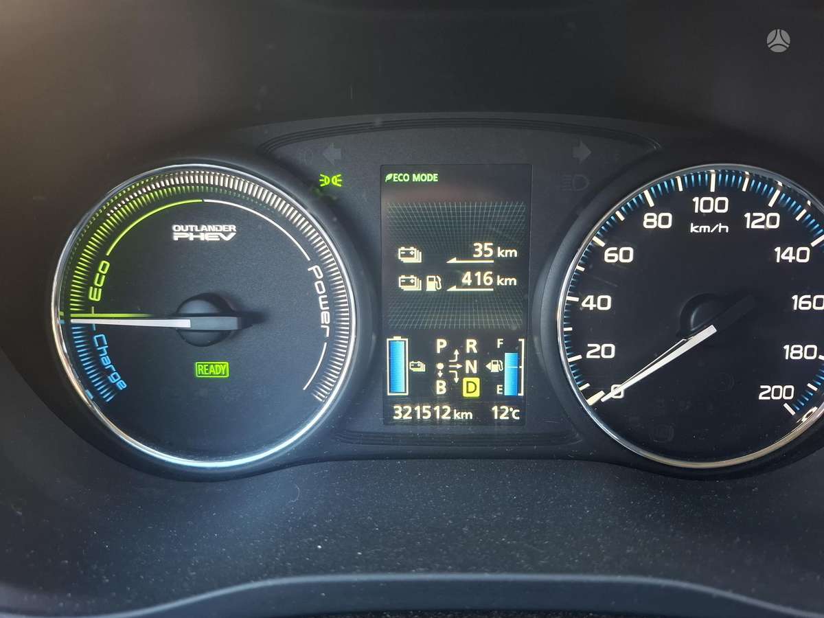 Mitsubishi Outlander 2014 — photo 5