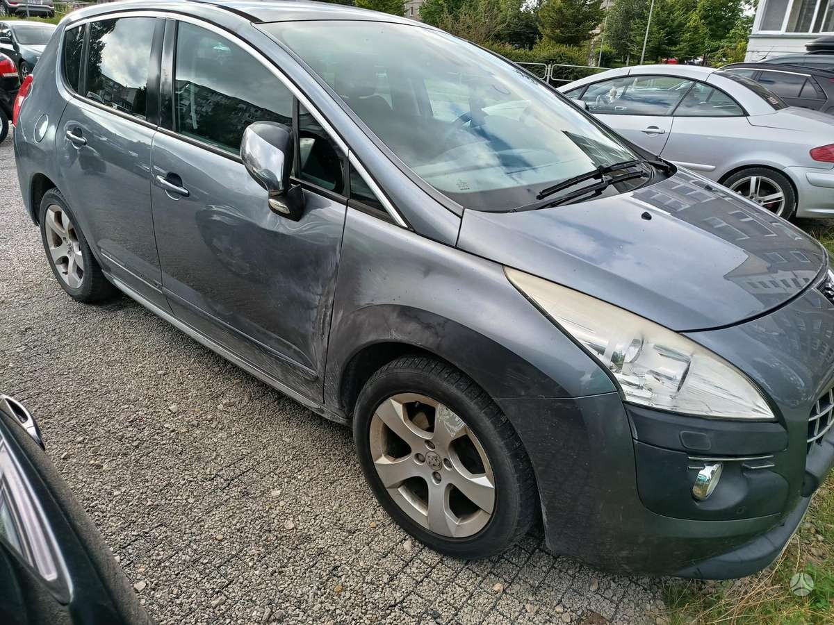 Peugeot 3008 2012 — engine 1598 cm³, 156 HP (115kW)