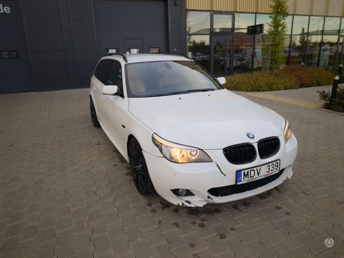 BMW 535 2009 — engine 2993 cm³, 286 HP (210kW)