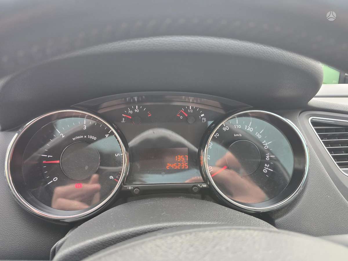 Peugeot 5008 2014 — photo 20