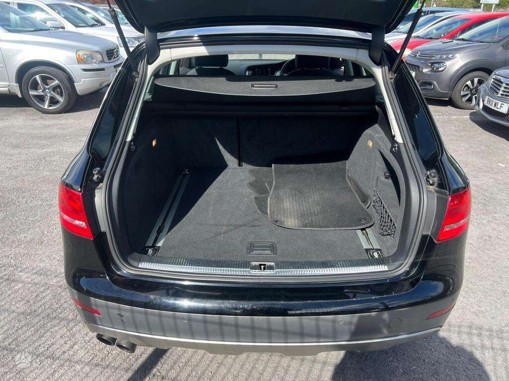 Audi A4 2013 — photo 12