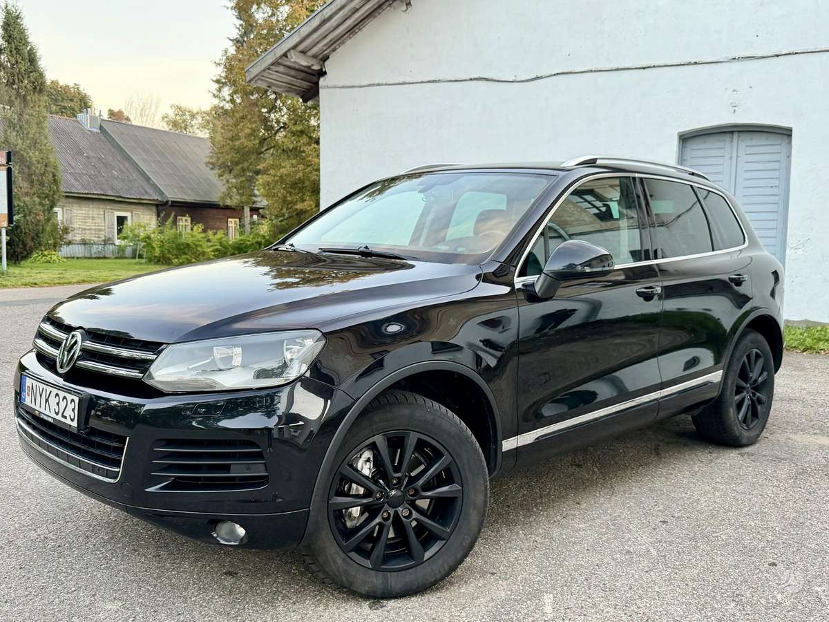 Volkswagen Touareg 2011 — vehicle for AFU Ukraine