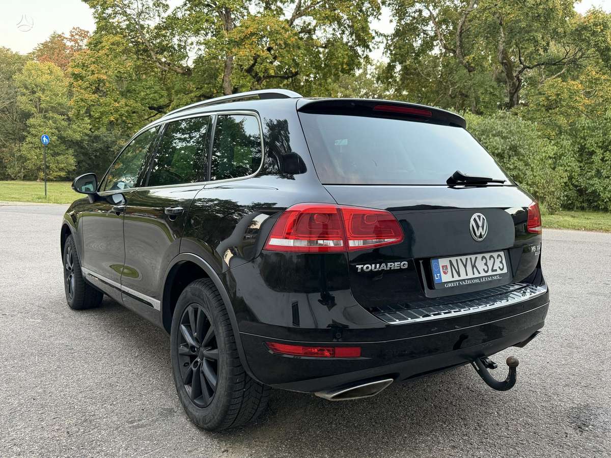 Volkswagen Touareg 2011 — photo 11