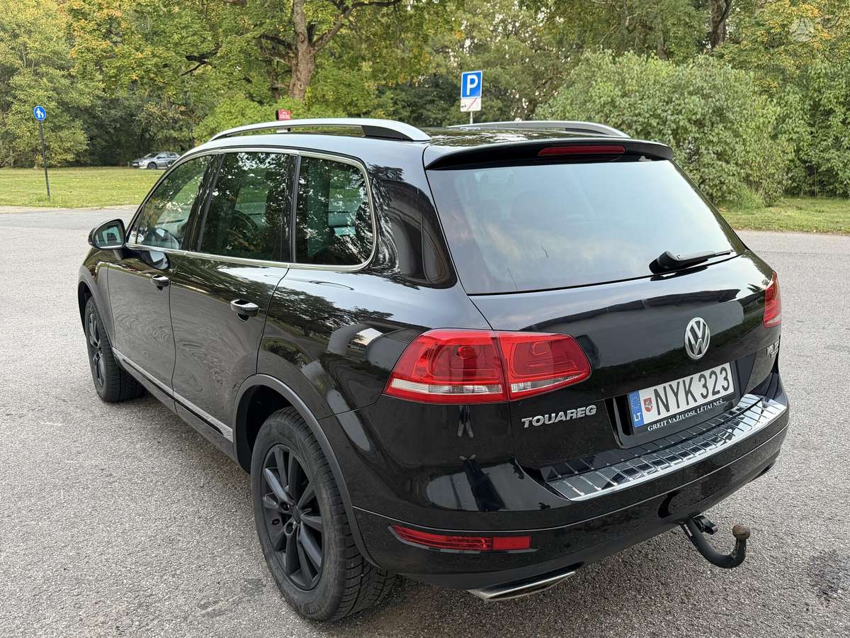 Volkswagen Touareg 2011 — photo 12