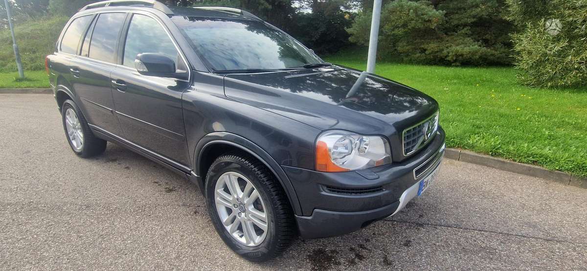 Volvo XC90 2010 — вигляд ззаду
