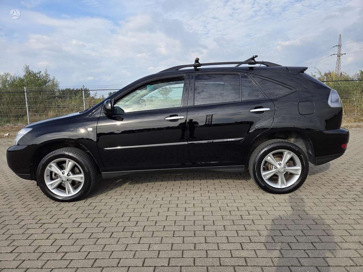 Lexus RX 2009 — двигун 3300 cm³, 211 HP (155kW)