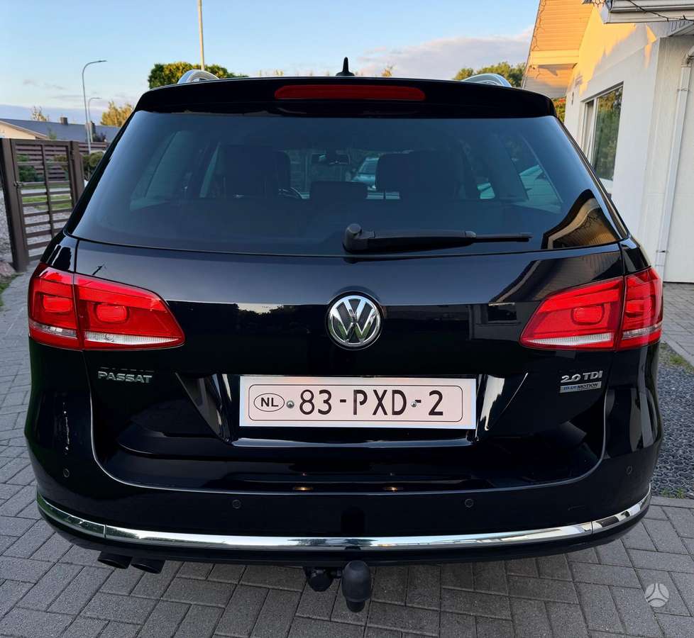 Volkswagen Passat 2012 — photo 14