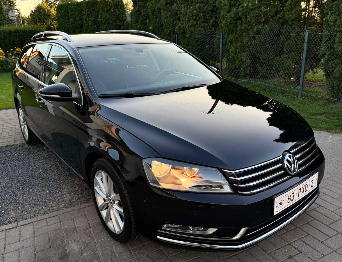 Volkswagen Passat 2012 — photo 23