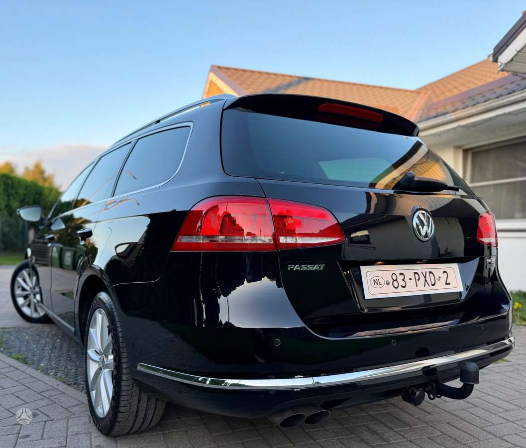 Volkswagen Passat 2012 — photo 8