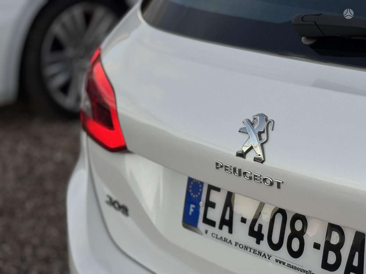 Peugeot 308 2015 — двигун 1199 cm³, 131 HP (96kW)