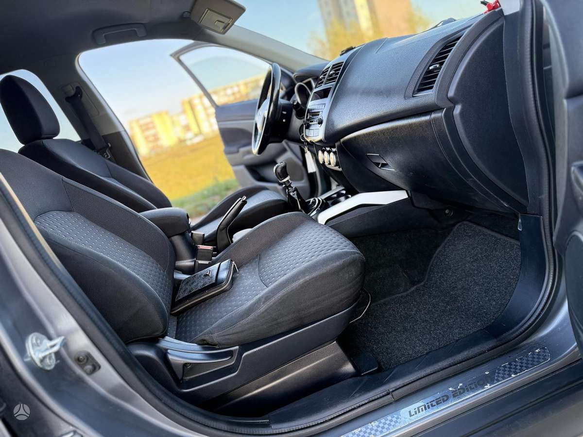 Mitsubishi ASX 2012 — photo 19