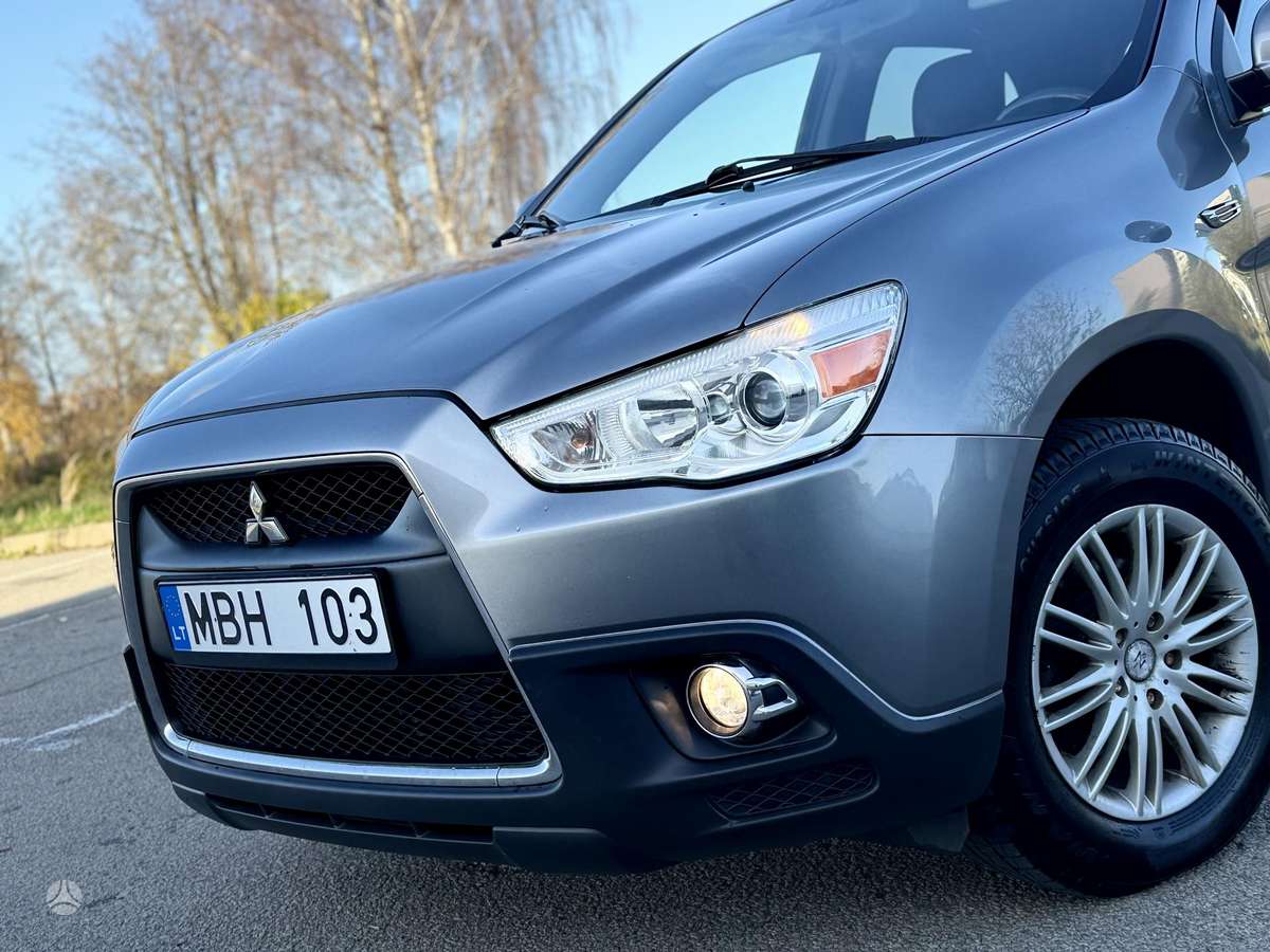 Mitsubishi ASX 2012 — rear view