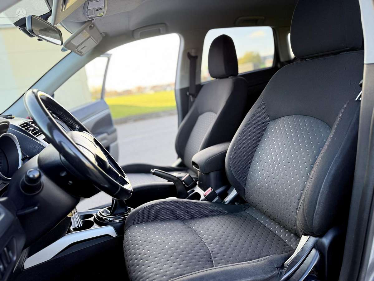 Mitsubishi ASX 2012 — photo 21