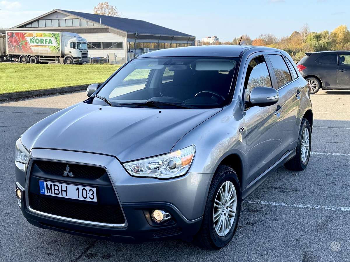 Mitsubishi ASX 2012 — photo 9