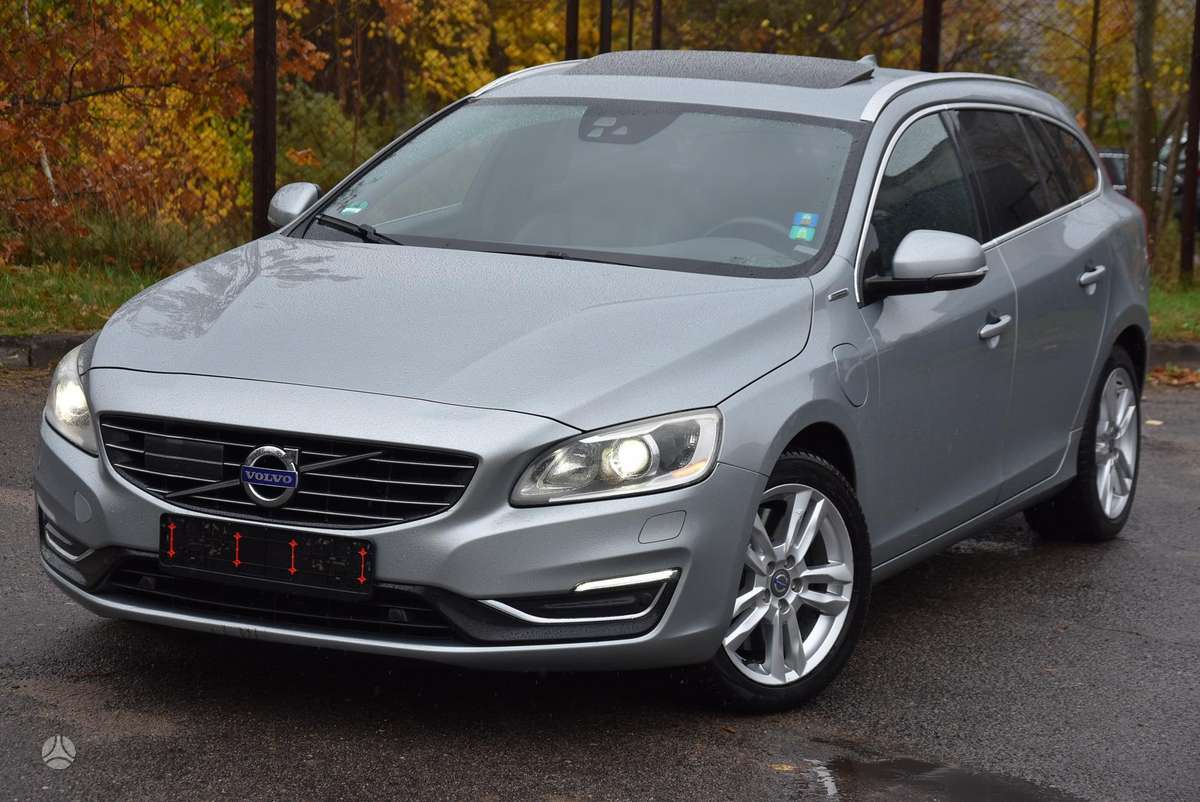 Volvo V60 2013 — engine 2400 cm³, 280 HP (206kW)