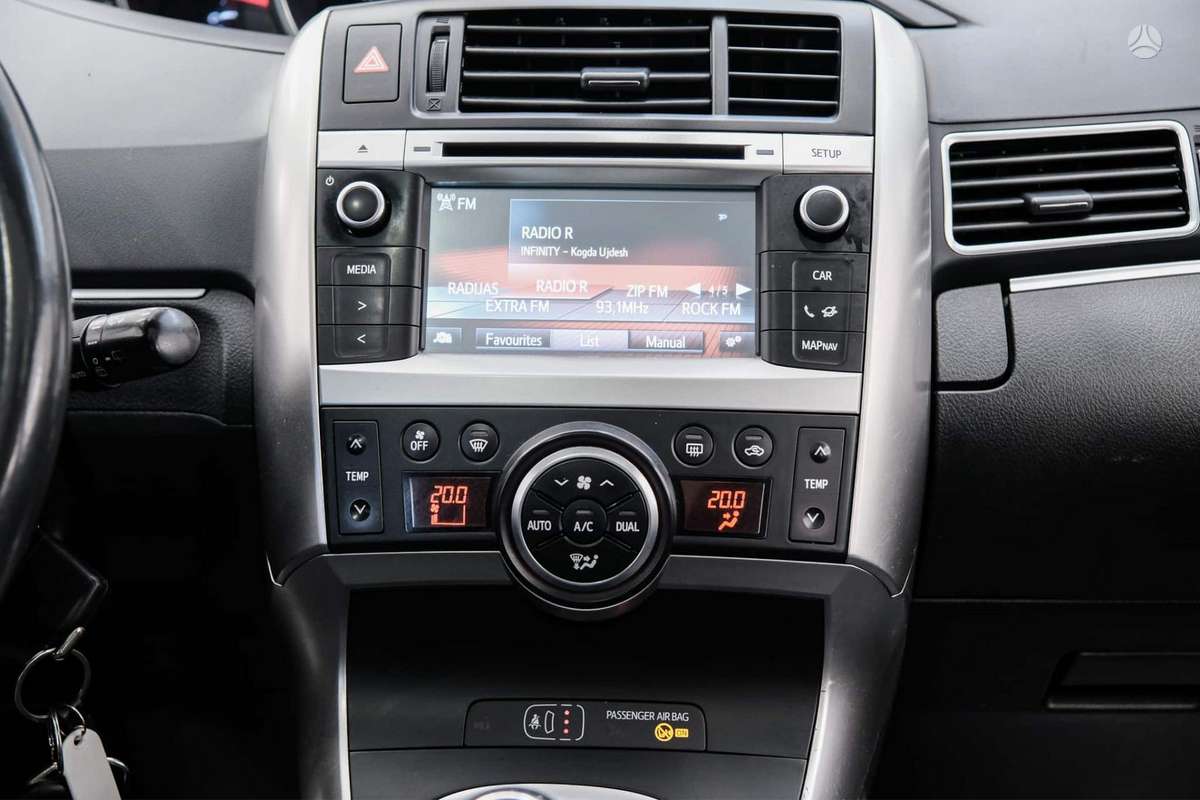 Toyota Verso 2014 — photo 10