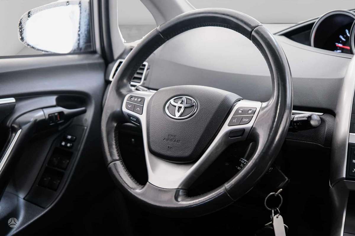 Toyota Verso 2014 — photo 6