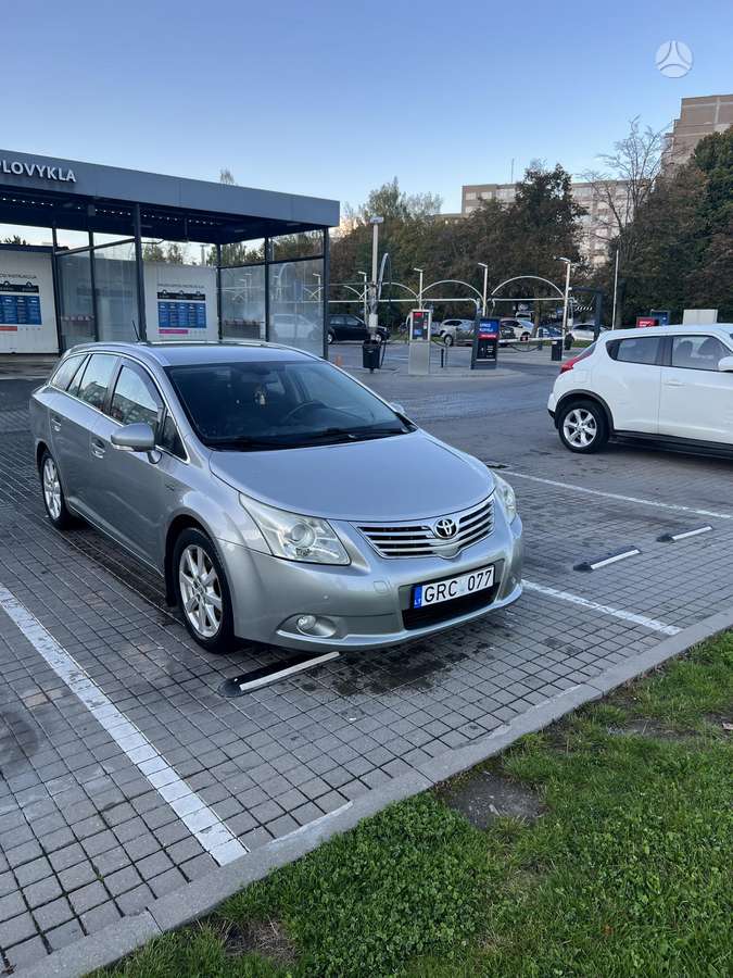 Toyota Avensis 2009 — photo 7