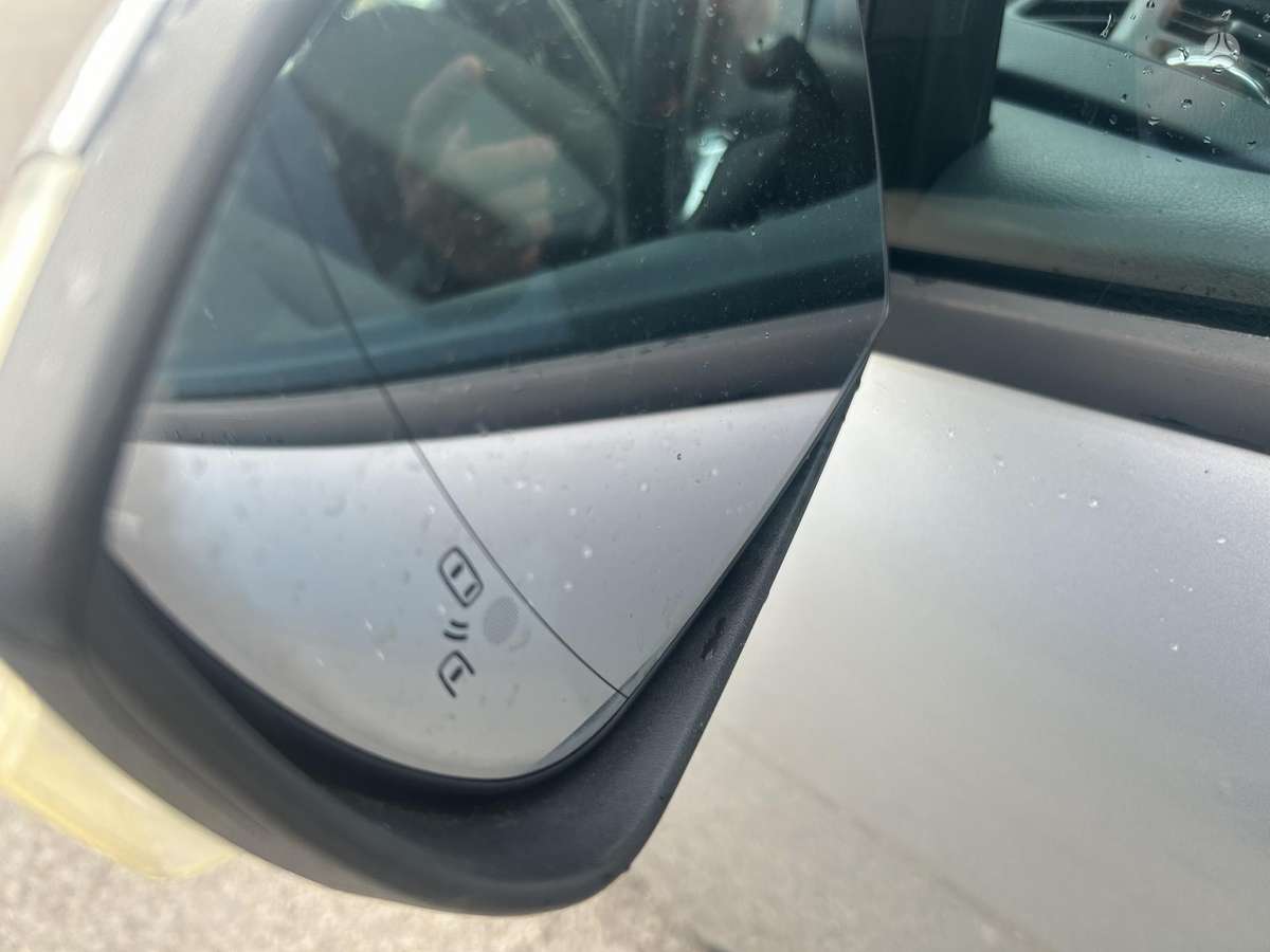 Ford Grand 2011 — photo 19