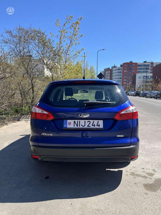 Ford Focus 2014 — engine 998 cm³, 125 HP (92kW)