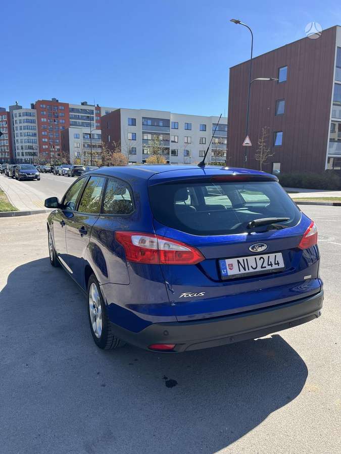 Ford Focus 2014 — photo 5