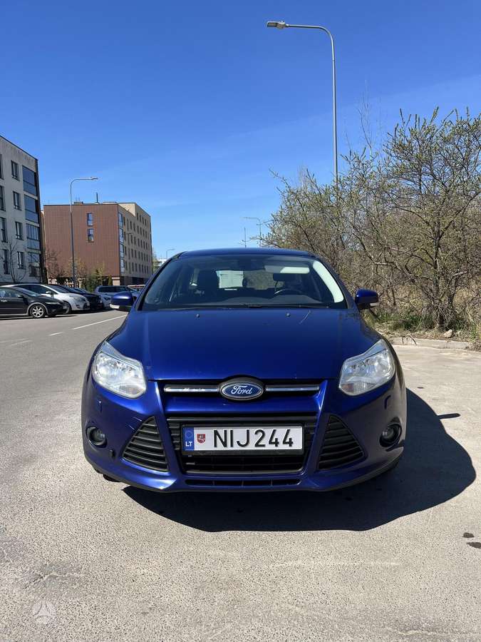 Ford Focus 2014 — photo 8