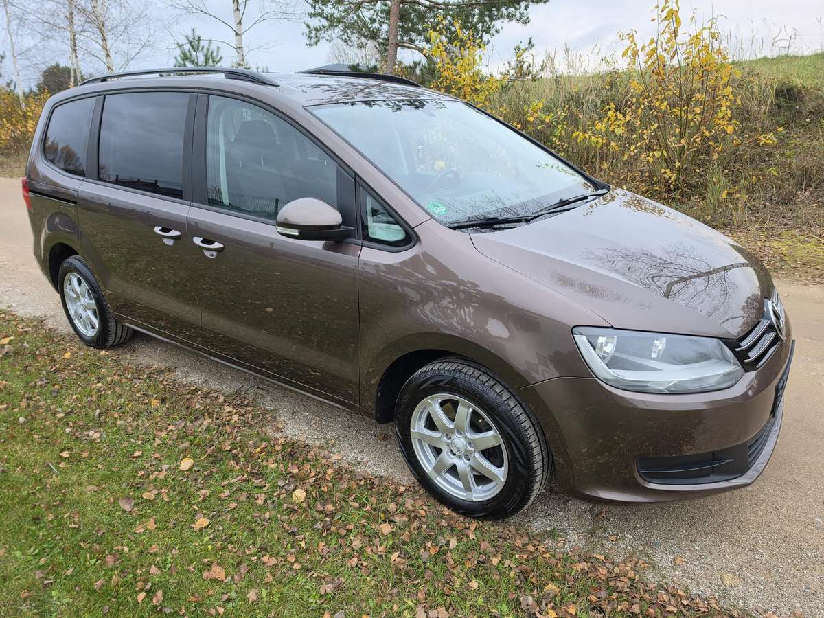 Volkswagen Sharan 2011 — photo 6