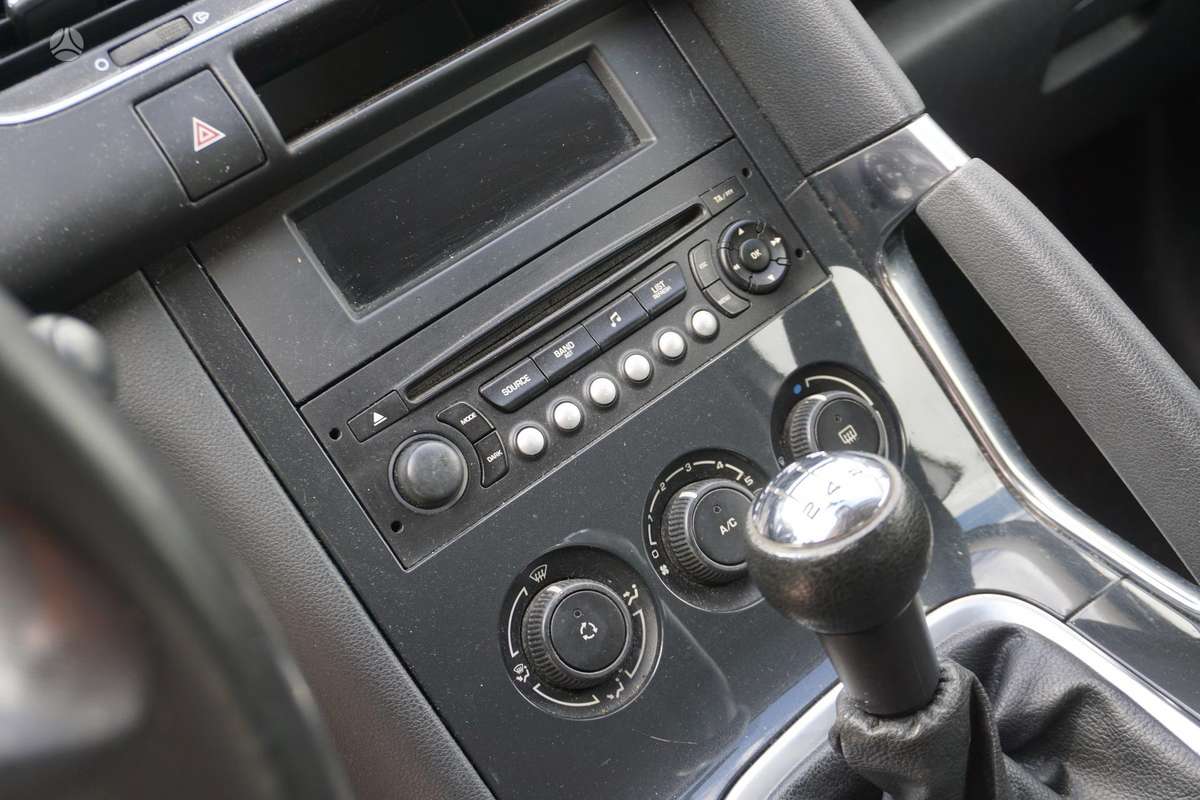 Peugeot 3008 2012 — photo 17
