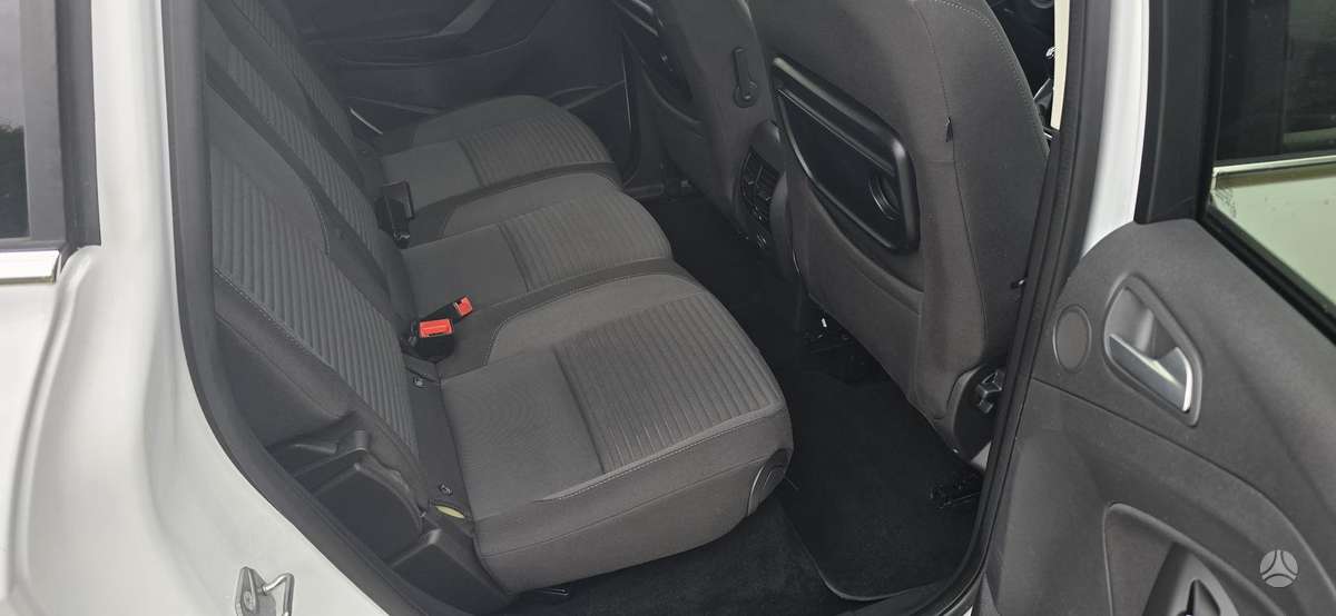 Ford C-MAX 2015 — photo 11