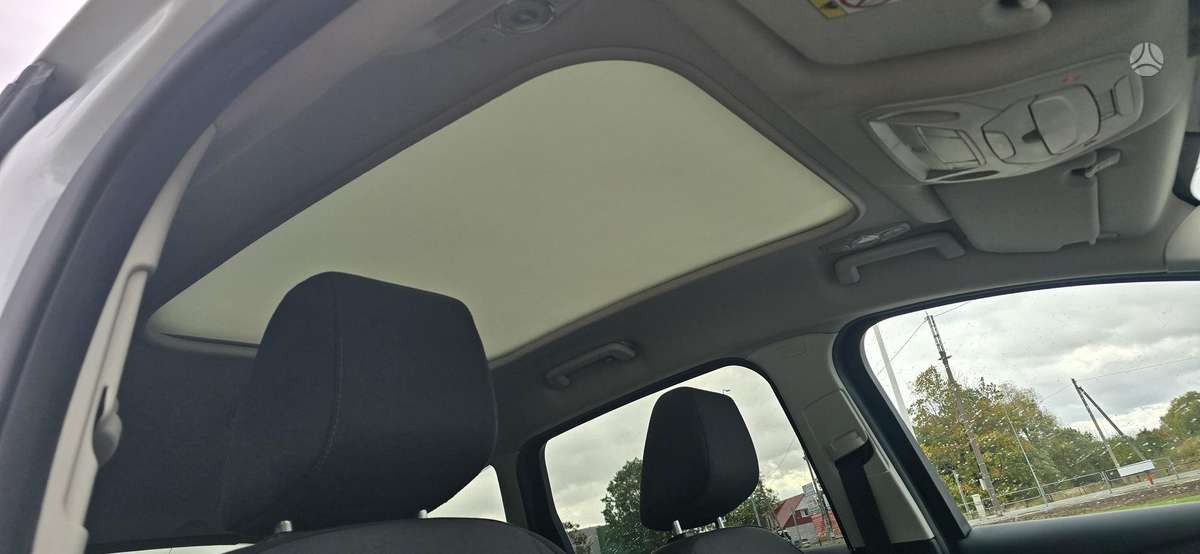 Ford C-MAX 2015 — photo 12