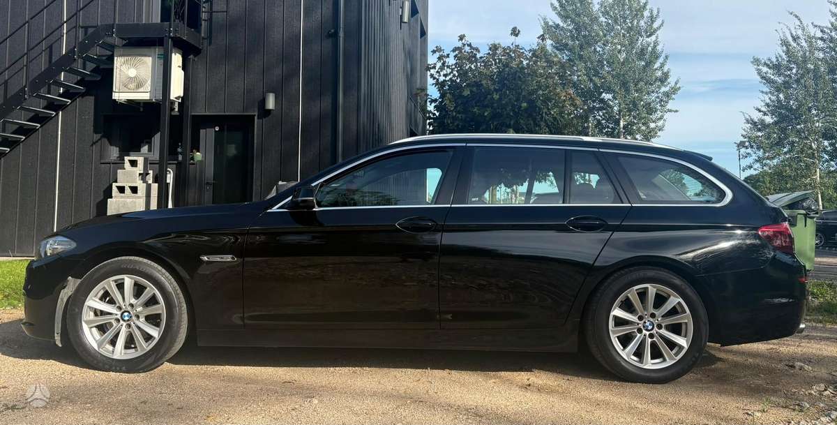 BMW 520 2013 — photo 13