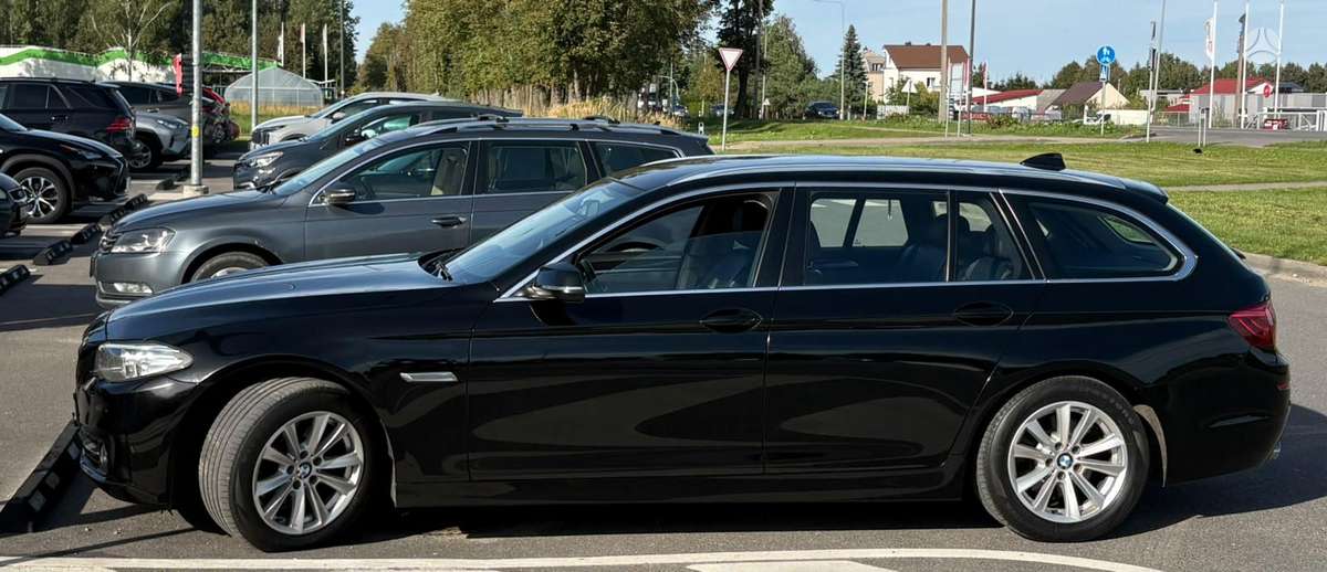 BMW 520 2013 — photo 17