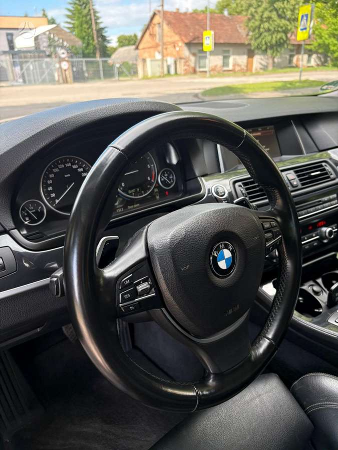 BMW 520 2013 — engine 1995 cm³, 184 HP (135kW)
