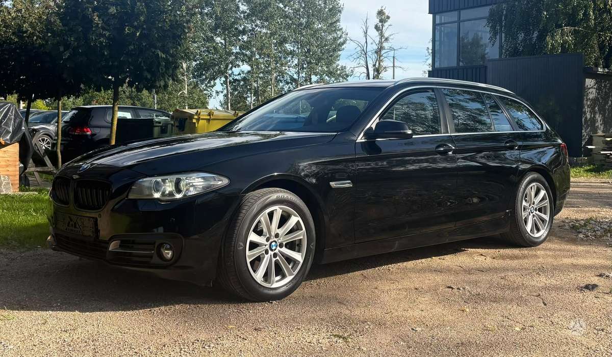 BMW 520 2013 — photo 9