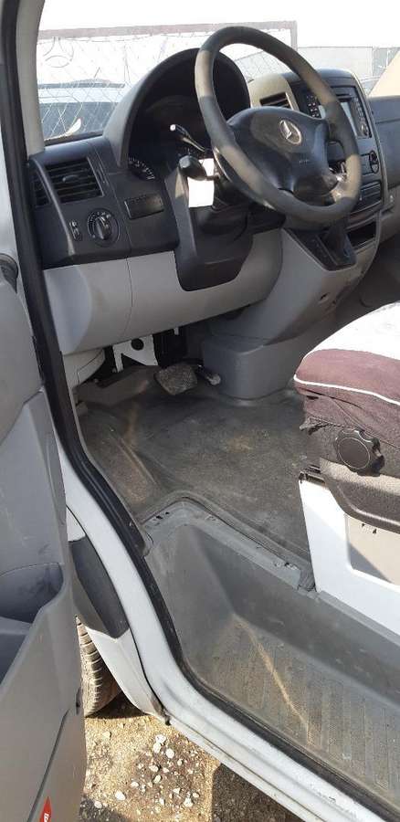 Mercedes-Benz Sprinter 2009 — photo 6