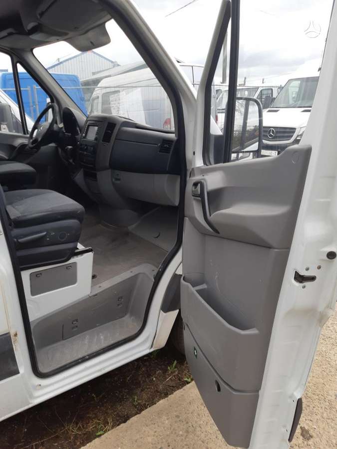 Mercedes-Benz Sprinter 2009 — photo 8