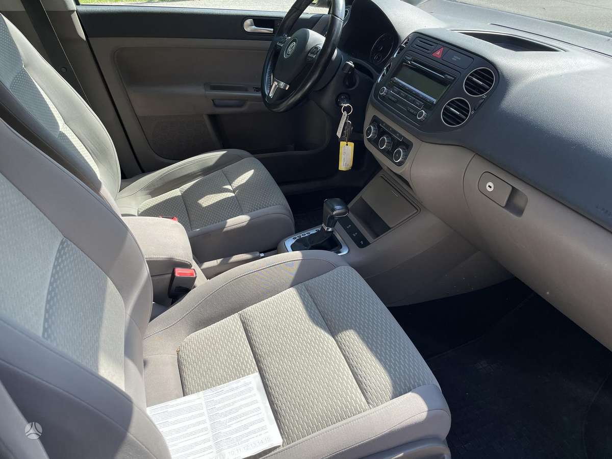 Volkswagen Golf 2010 — photo 6
