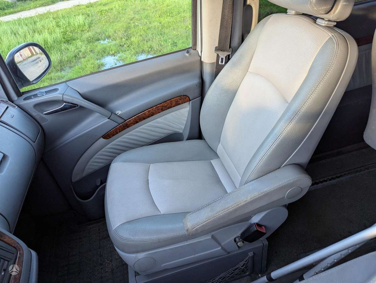 Mercedes-Benz Viano 2005 — photo 12